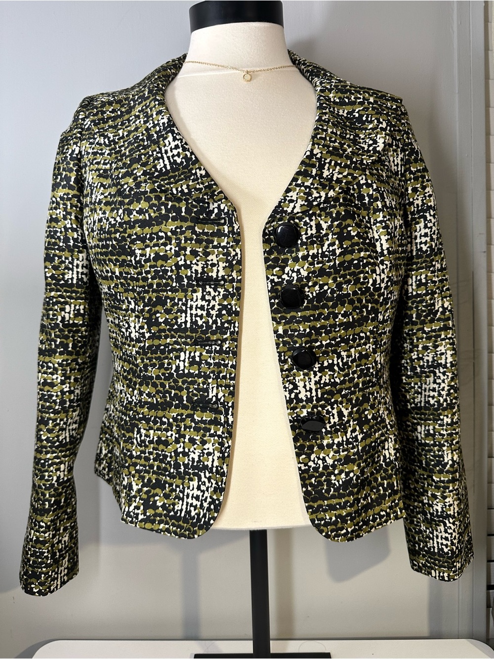Le Suit Olive & Black Patterned Women's Jacket